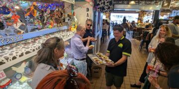 Pike Place Market Food Experience: A Deep Dive Into America’s Greatest Public Market