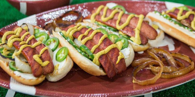 Seattle-Style Hot Dogs: The Cream Cheese–Topped Street Food Icon of the Pacific Northwest