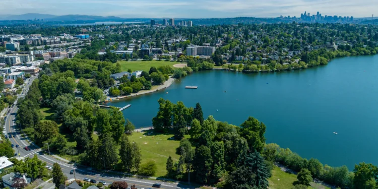 Green Lake in Seattle: The Emerald Heart of the Emerald City